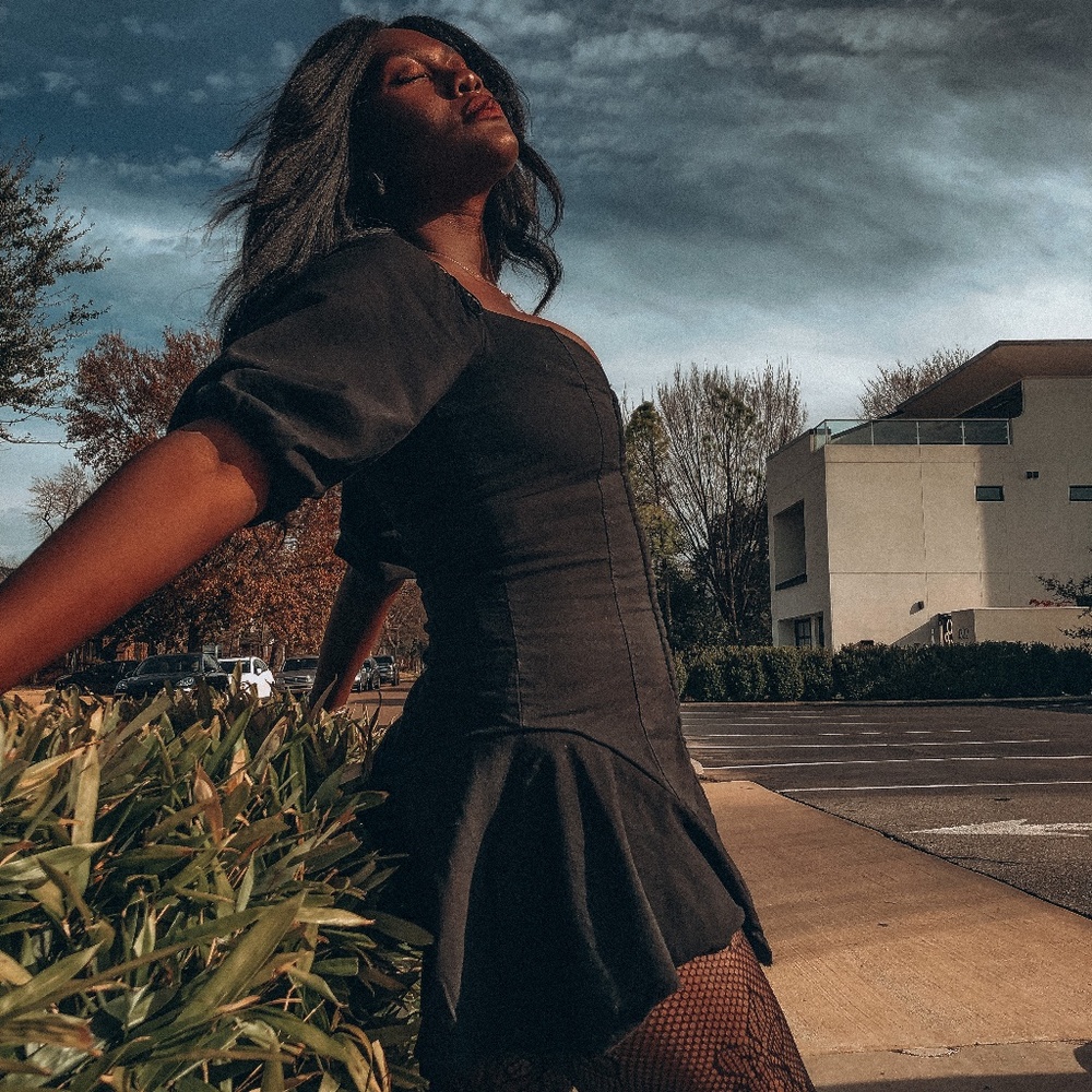 ZARA sweetheart neckline dress